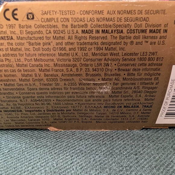 NIOB Vintage 1997 Mattel Thai Barbie Collectors Edition Doll Authentic 1990s - Picture 6 of 10